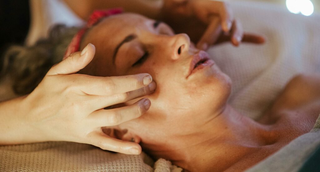 pexels anete lusina 5240836